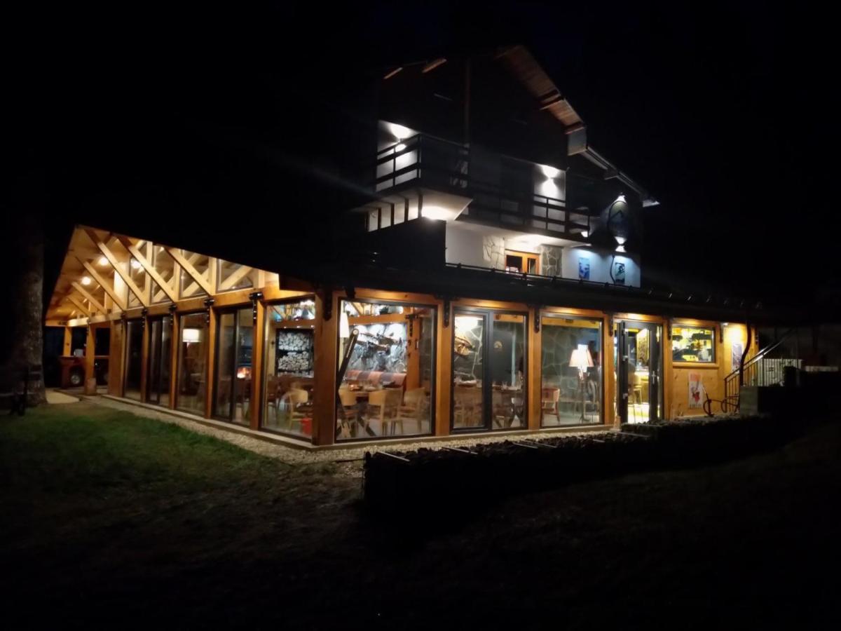 ホテル Algara Hut パニチシテ エクステリア 写真