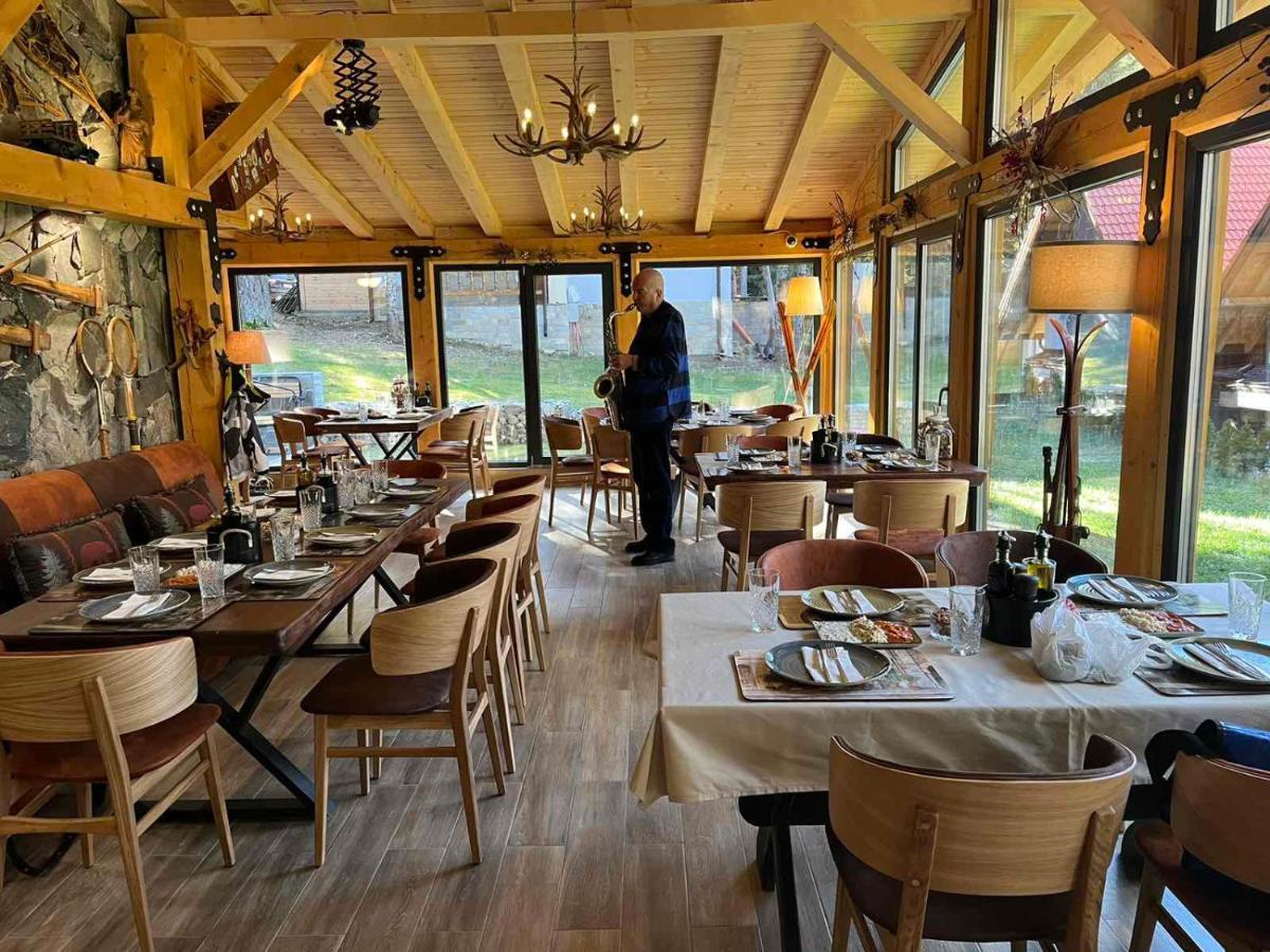 ホテル Algara Hut パニチシテ エクステリア 写真