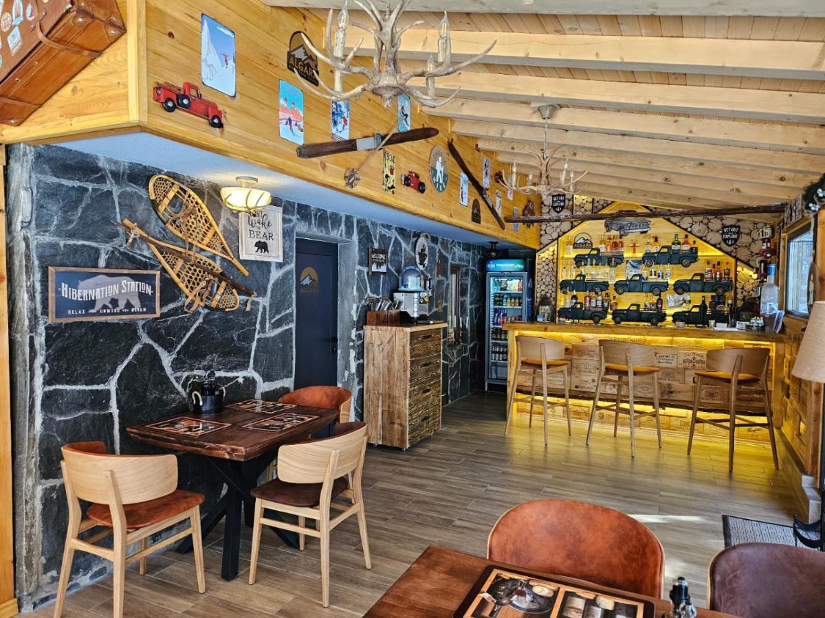 ホテル Algara Hut パニチシテ エクステリア 写真