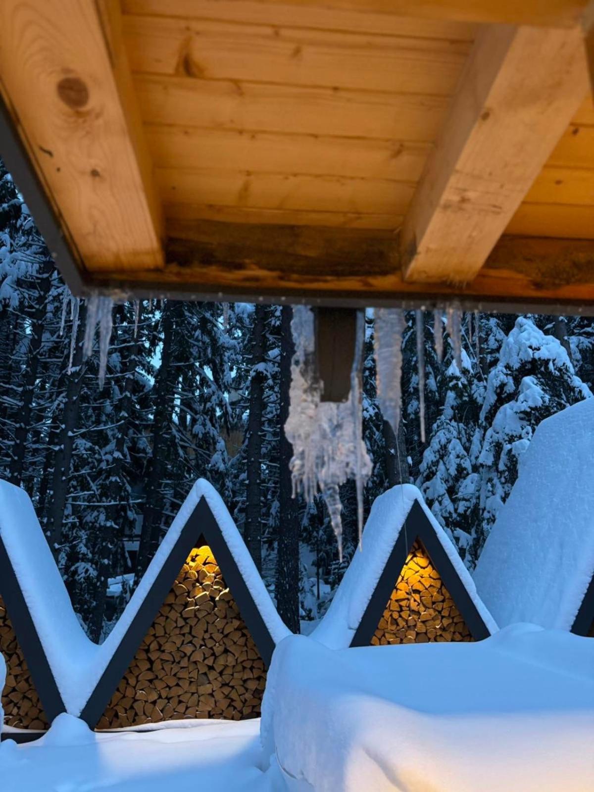 ホテル Algara Hut パニチシテ エクステリア 写真
